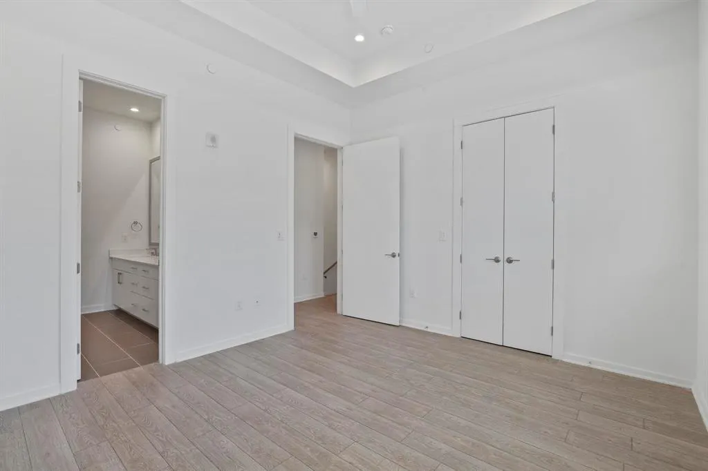 410 W 9th Street, #109