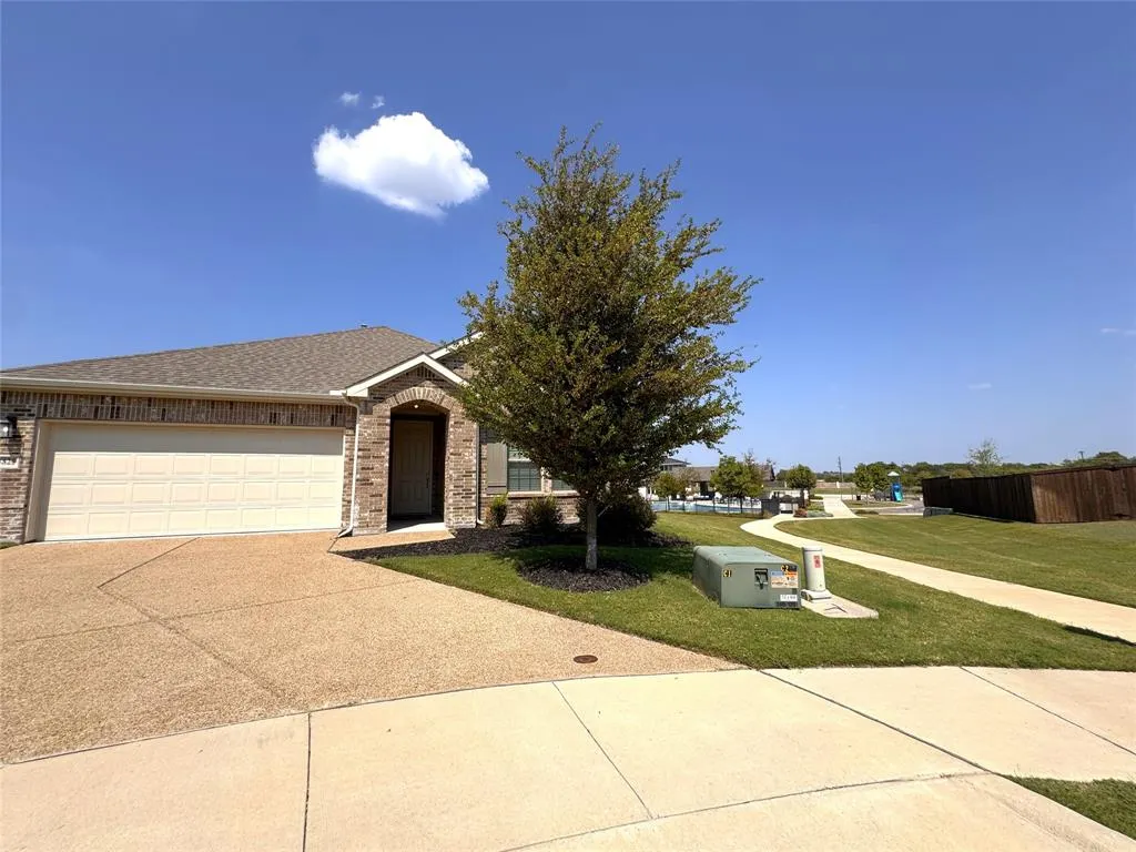 3829 Chicory Court