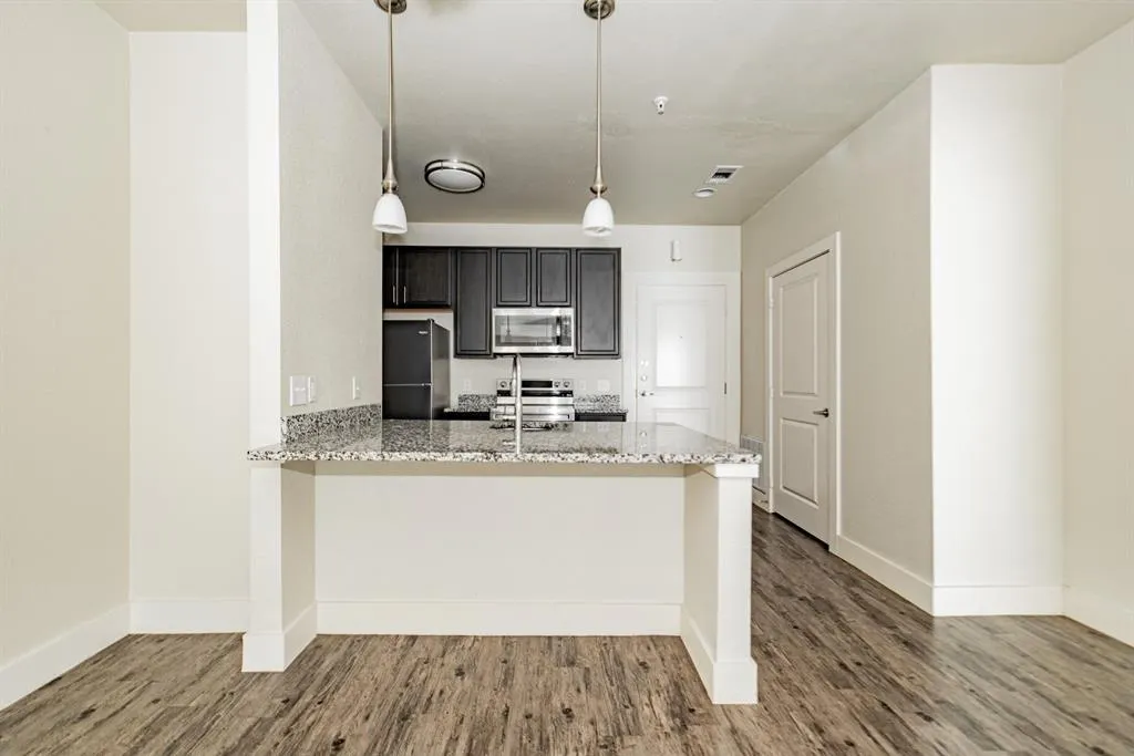 3221 Elihu Street, #304