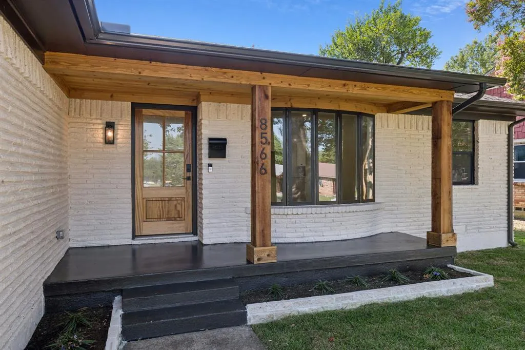 8566 Sweetwood Drive