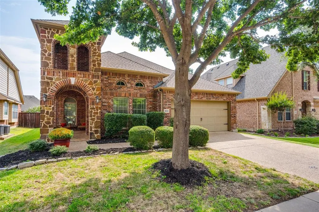 1604 Creek Crest Drive