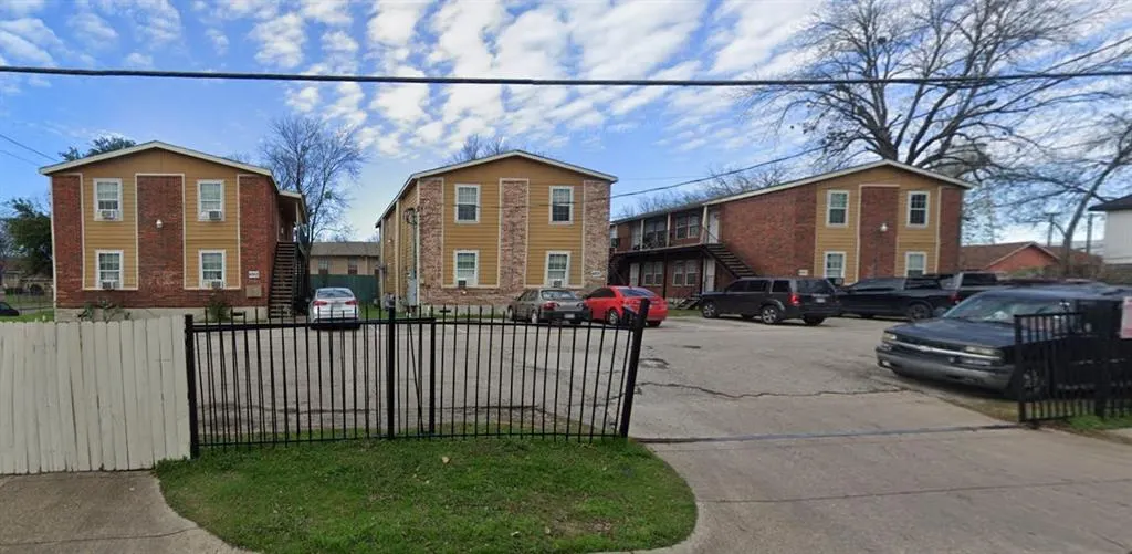 4901 Ware Street, #201