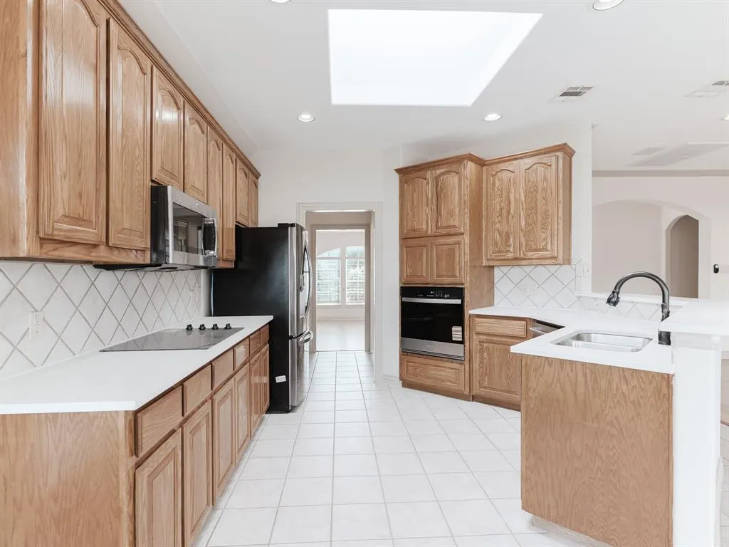 3300 Guildford Lane