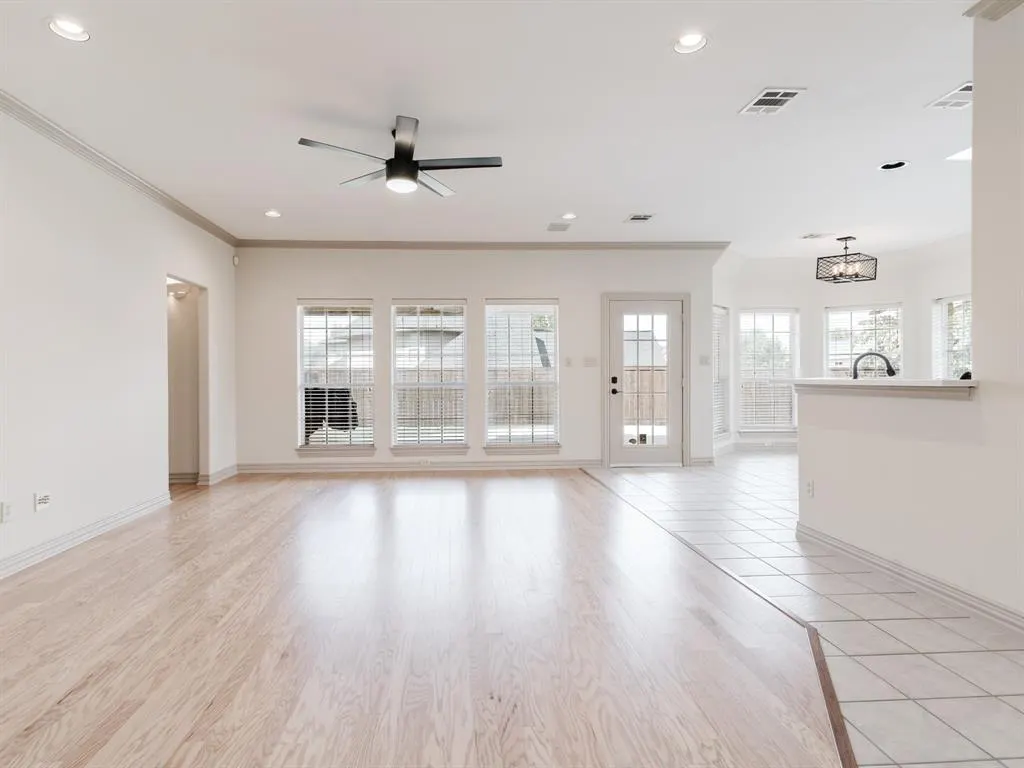 3300 Guildford Lane