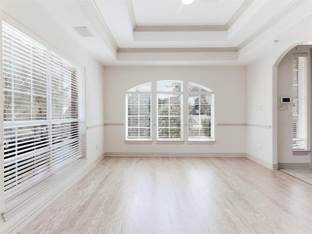 3300 Guildford Lane
