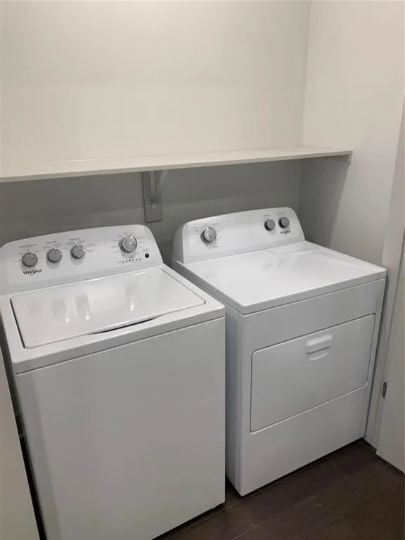 5607 Belmont Avenue, #122