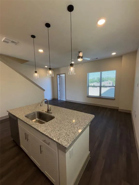 2036 Oak Grove, #247