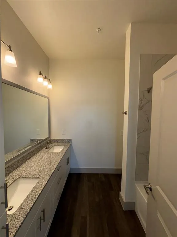 2036 Oak Grove, #247