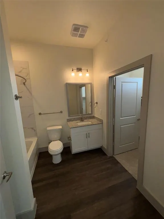 2036 Oak Grove, #247