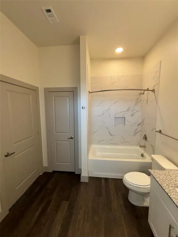 2036 Oak Grove, #247