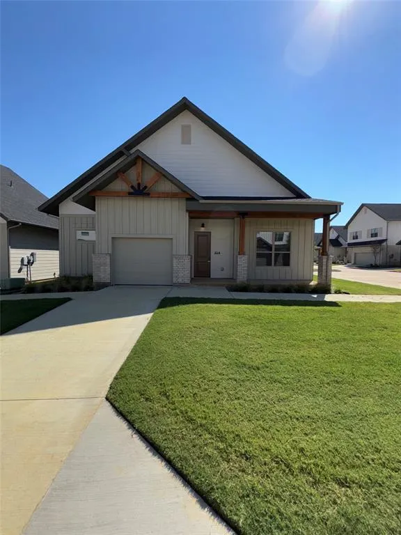 2036 Oak Grove, #145