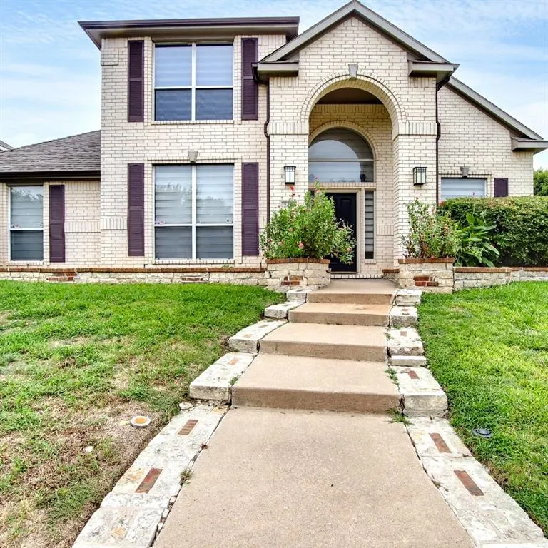 2420 Elm Leaf Lane