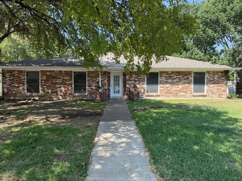 1001 Valley Creek Drive