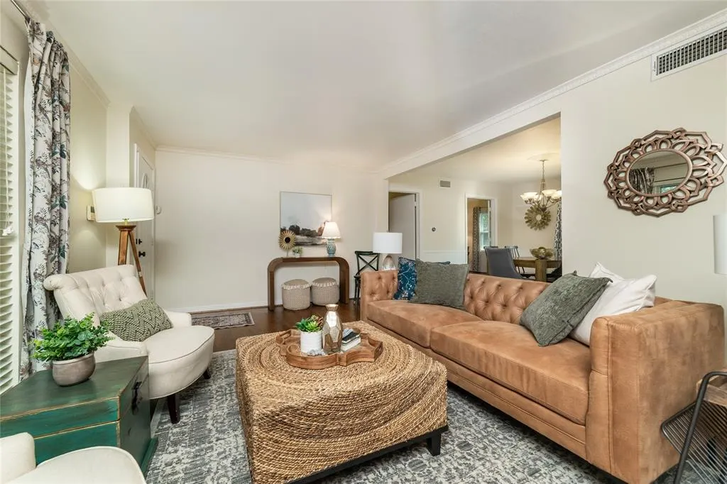 731 Dumont Drive