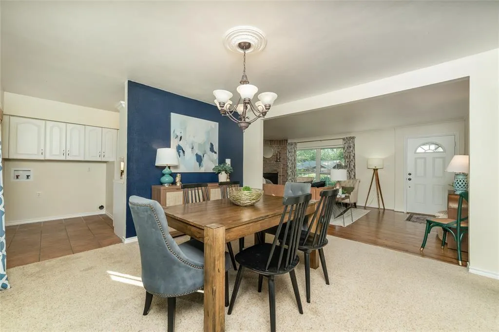 731 Dumont Drive