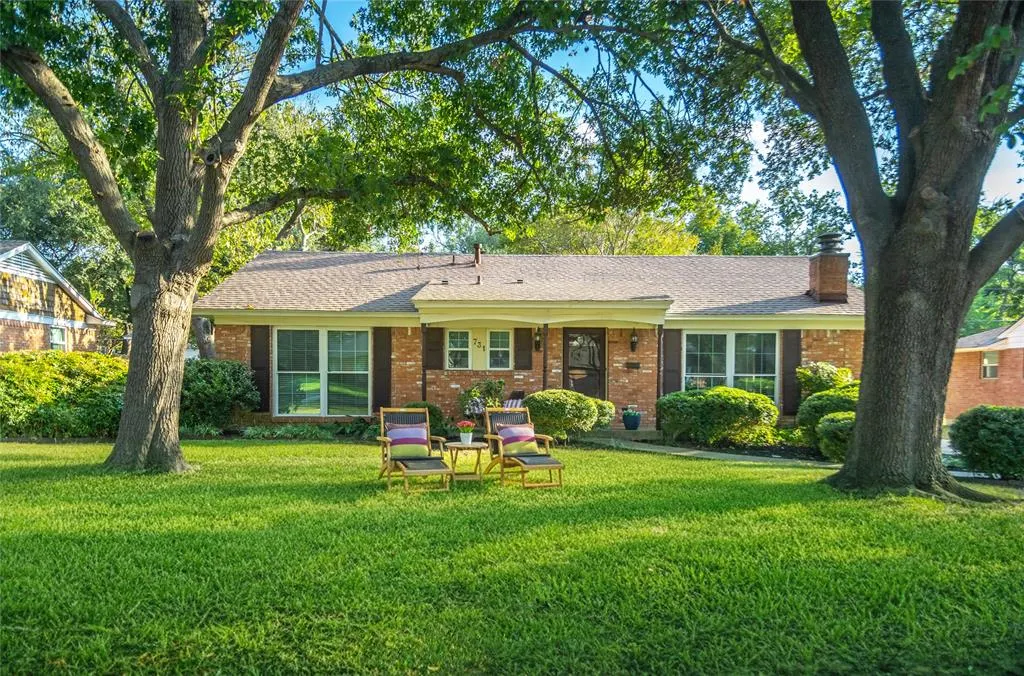 731 Dumont Drive