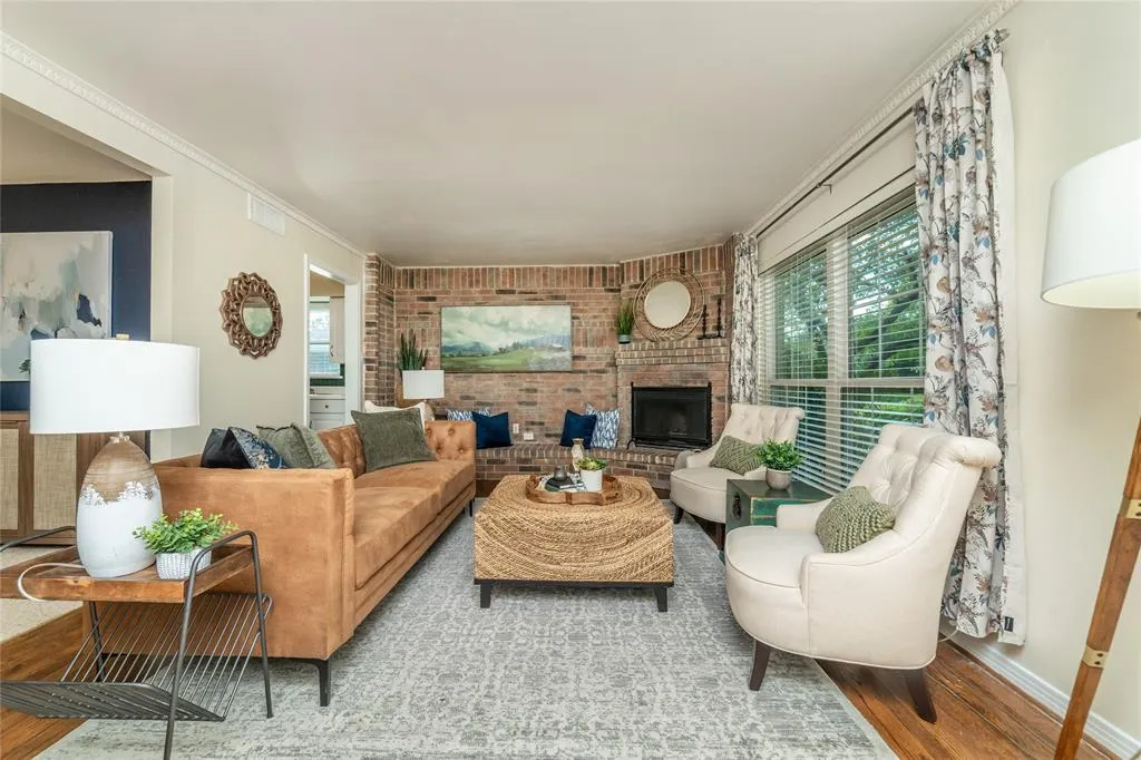 731 Dumont Drive