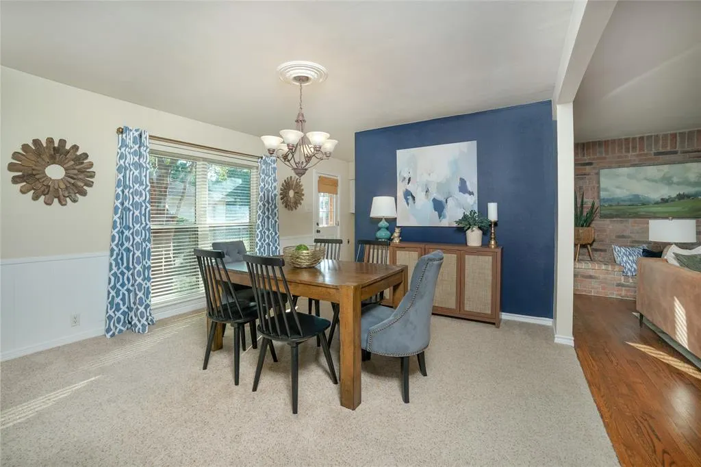 731 Dumont Drive