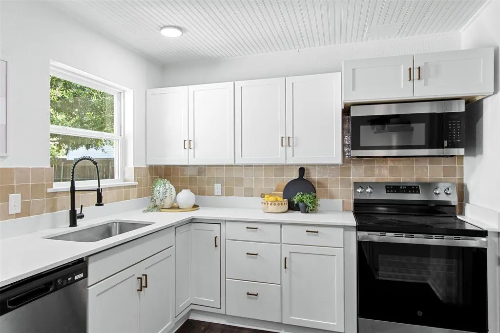 11803 Abston Lane