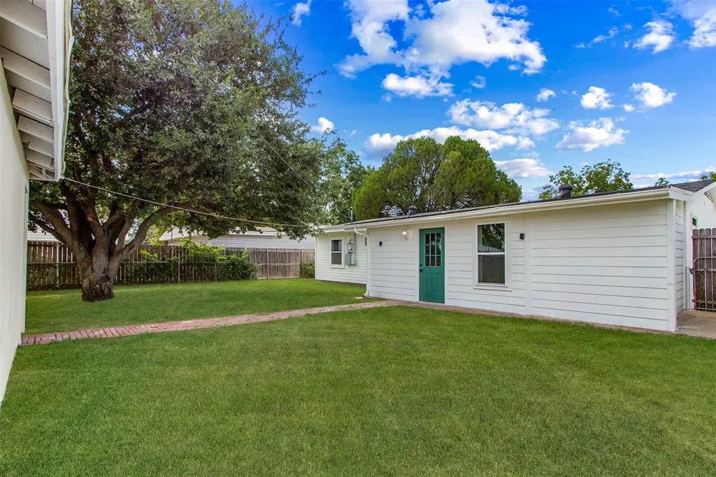 11803 Abston Lane