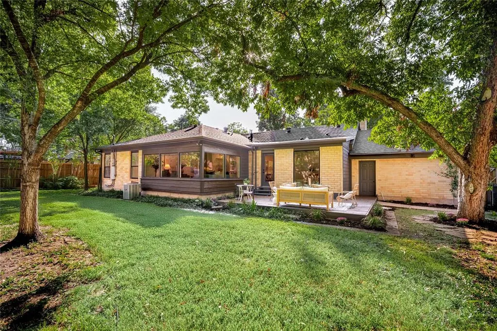 1252 N Selva Drive