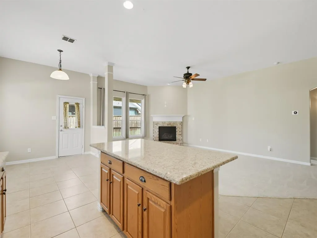 1401 Canary Drive