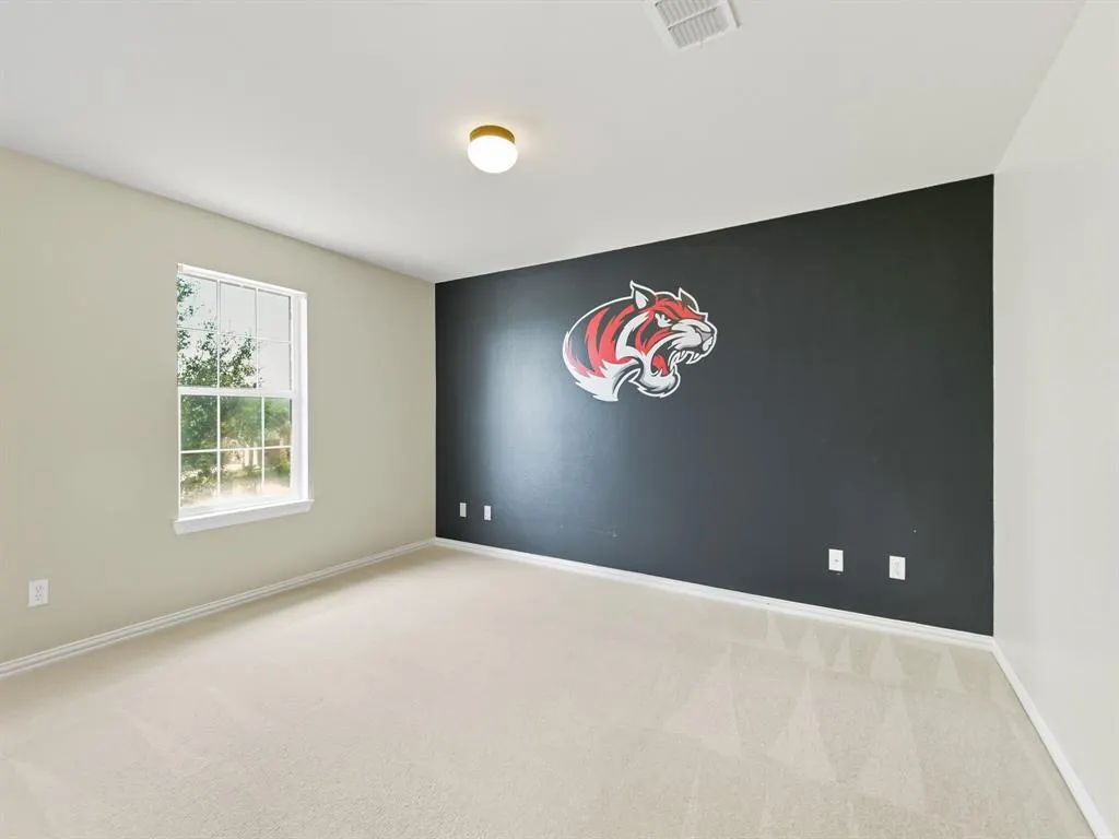 1401 Canary Drive