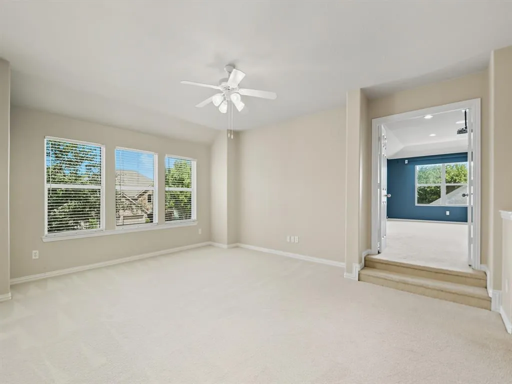 1401 Canary Drive