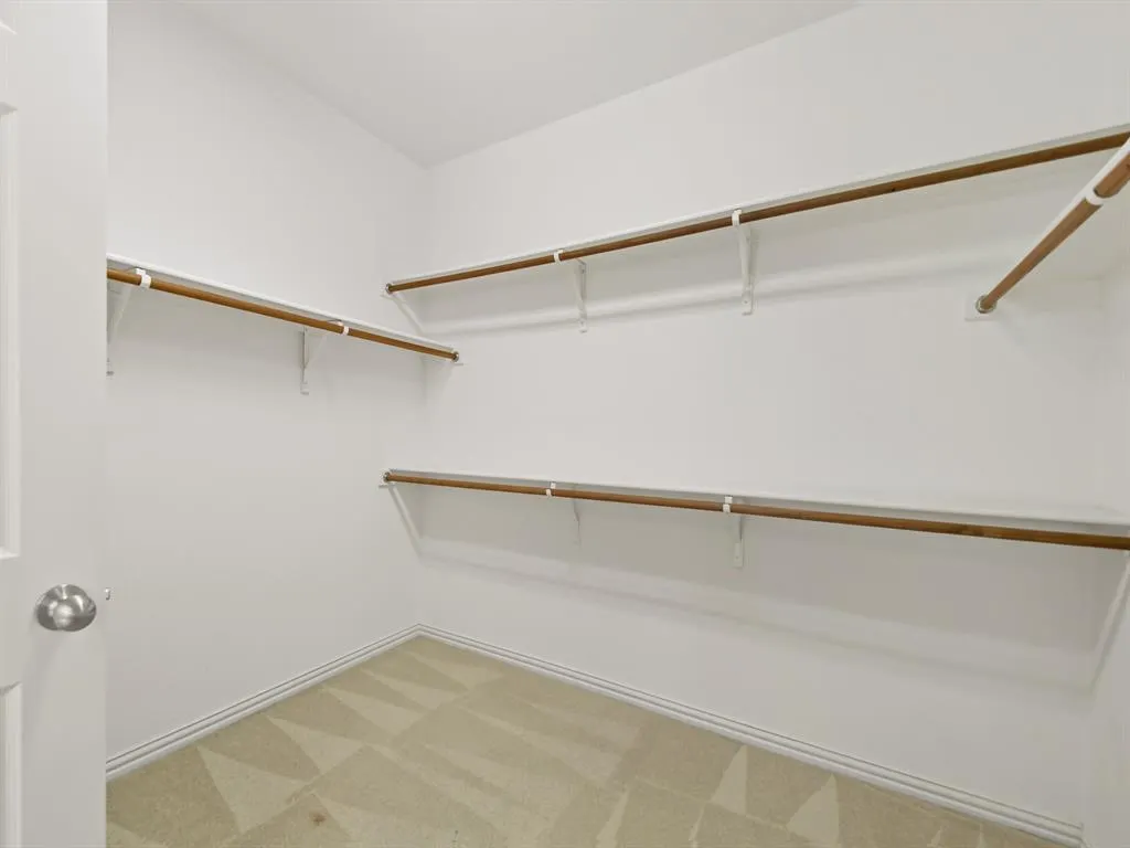 1401 Canary Drive