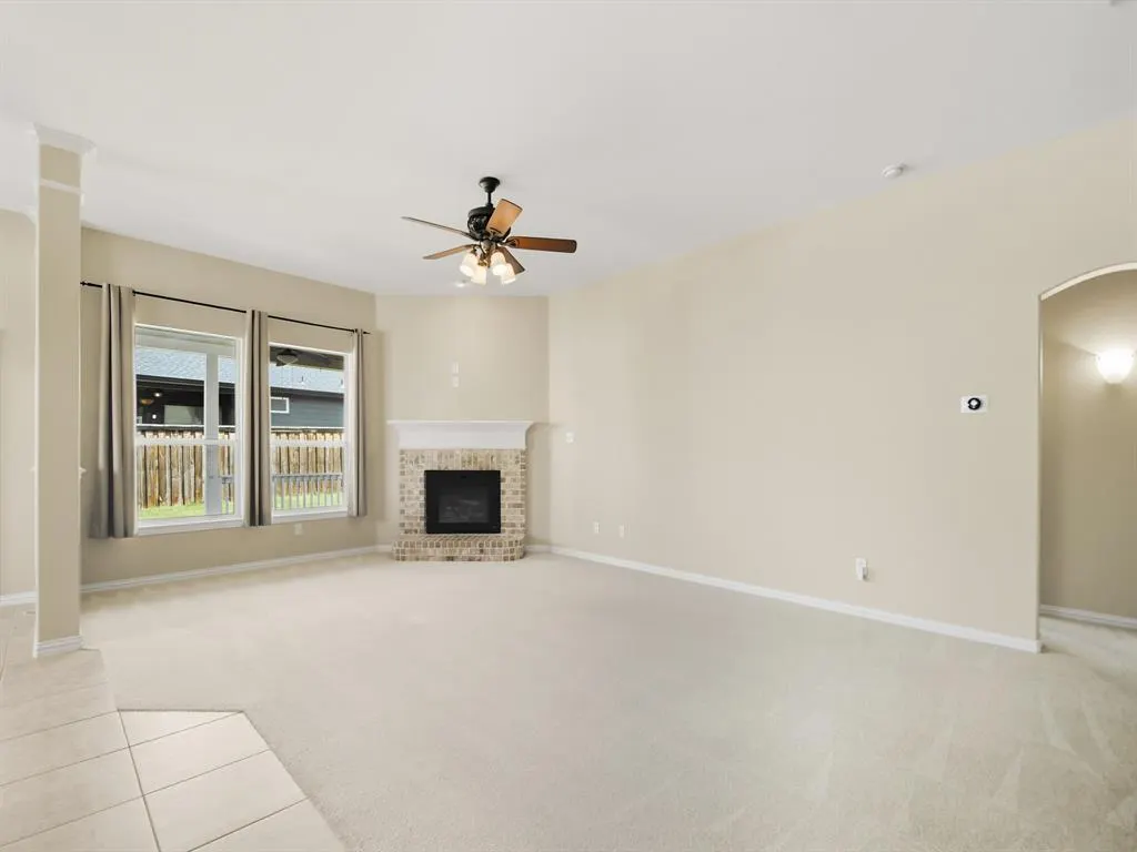 1401 Canary Drive