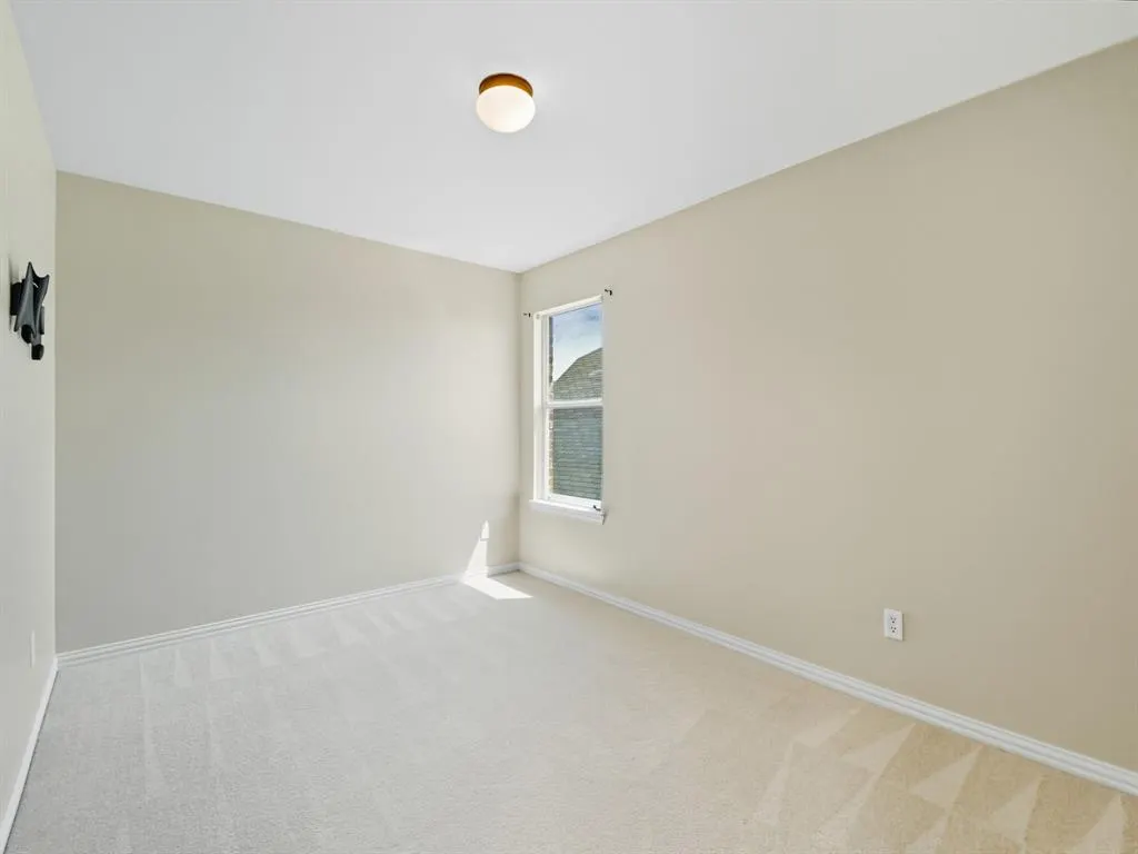1401 Canary Drive