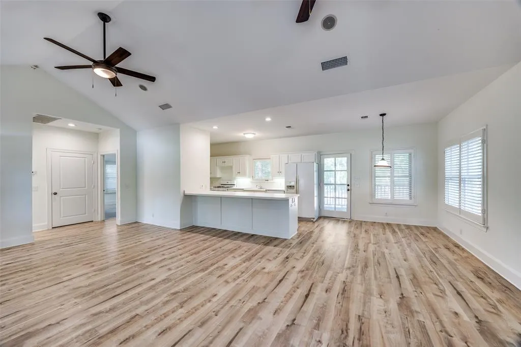 4806 Geren Trail
