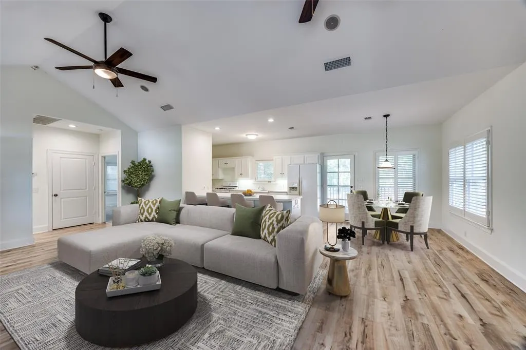 4806 Geren Trail