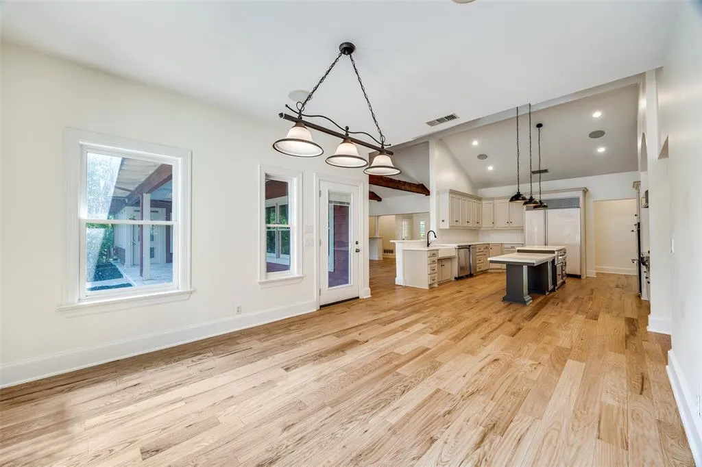 4806 Geren Trail