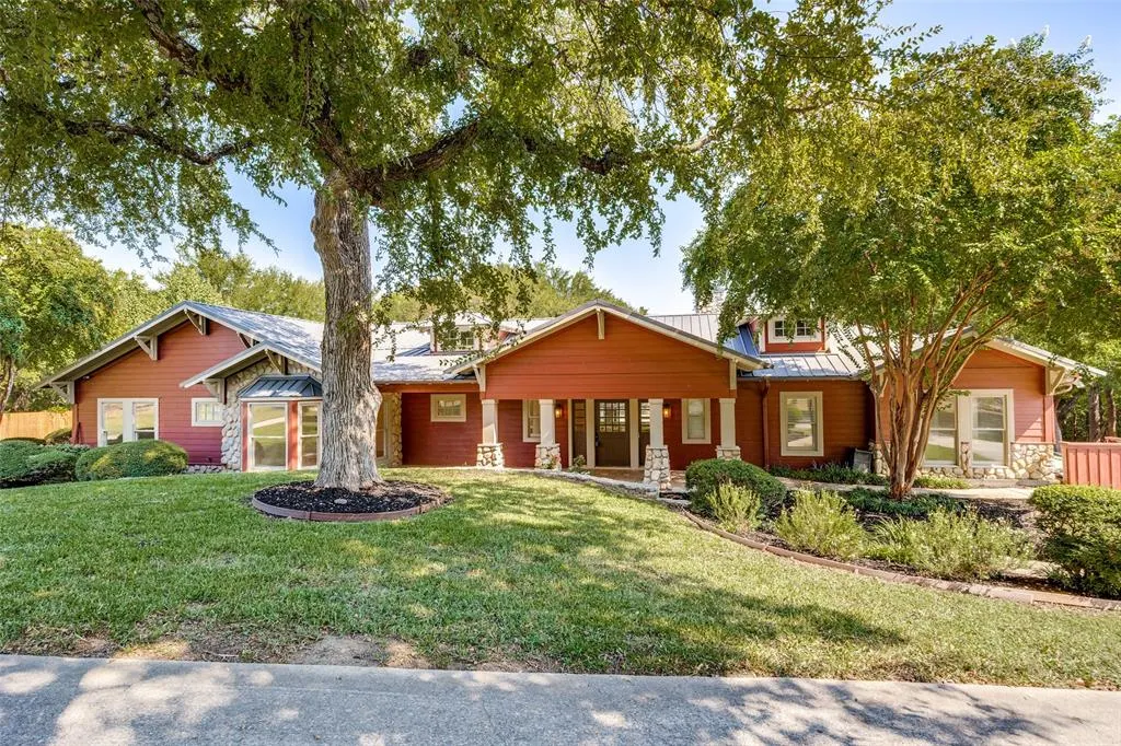 4806 Geren Trail