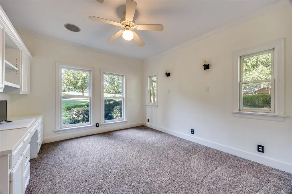 4806 Geren Trail