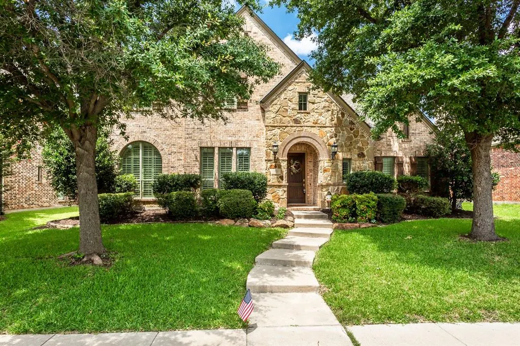854 Willow Winds Street
