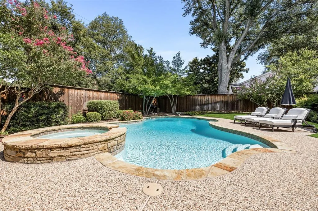 4149 Alta Vista Lane