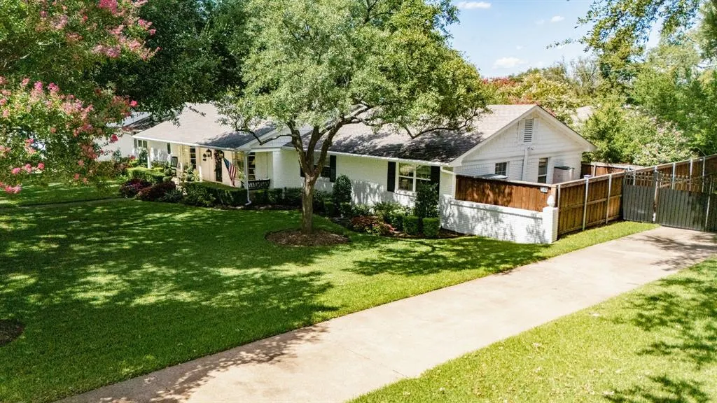 4149 Alta Vista Lane