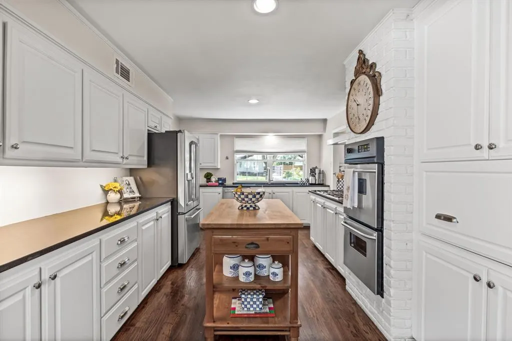 4149 Alta Vista Lane