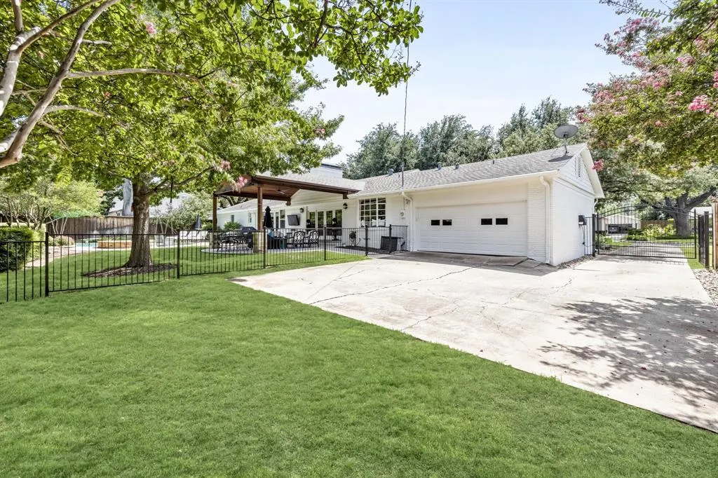 4149 Alta Vista Lane