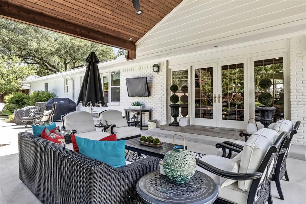 4149 Alta Vista Lane
