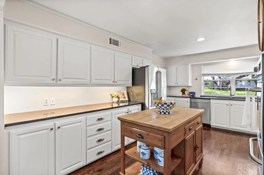 4149 Alta Vista Lane