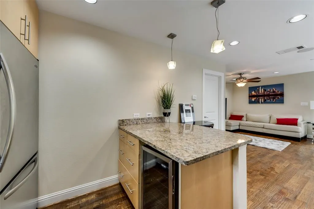 4973 Thunder Road, #B