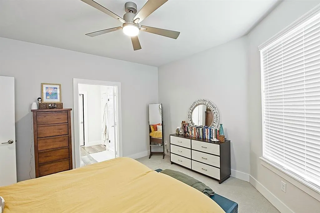 1405 Bronson Court