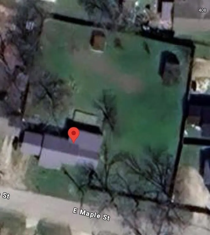 406 E Maple Street