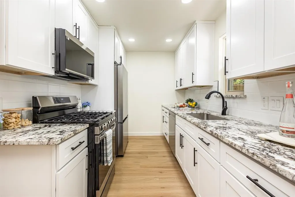 1412 Timberlake Circle