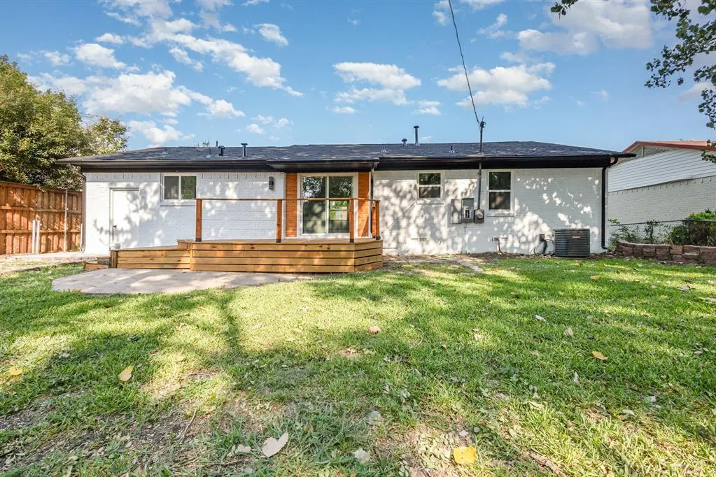 11046 Delford Circle