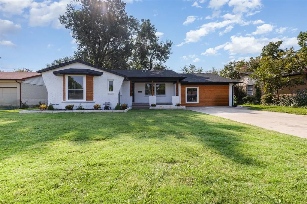 11046 Delford Circle