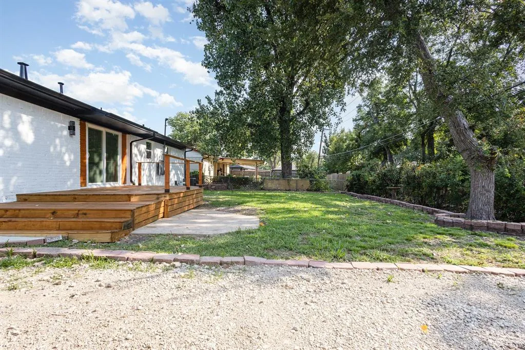 11046 Delford Circle
